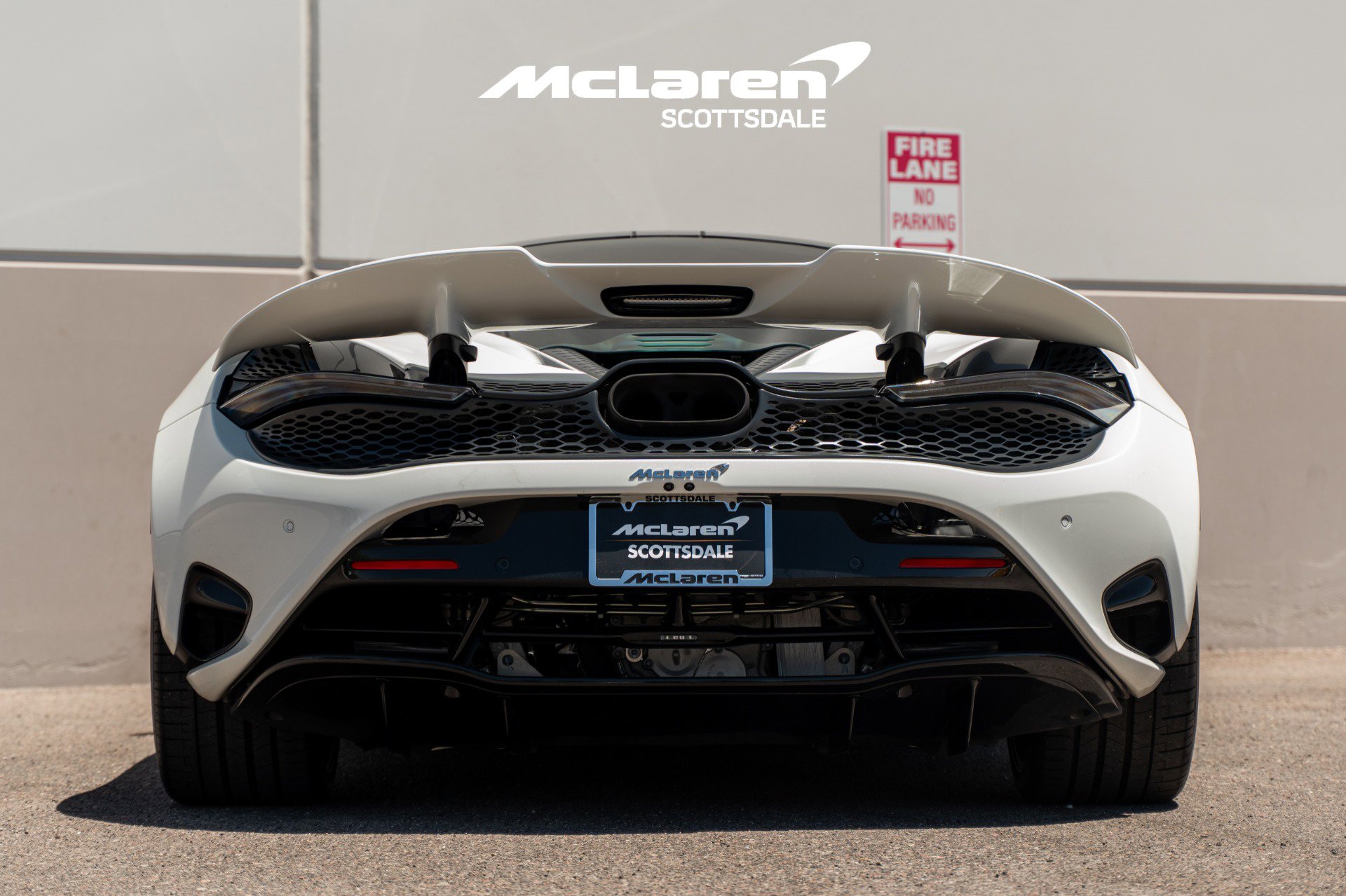 Used 2024 McLaren 750S image 6