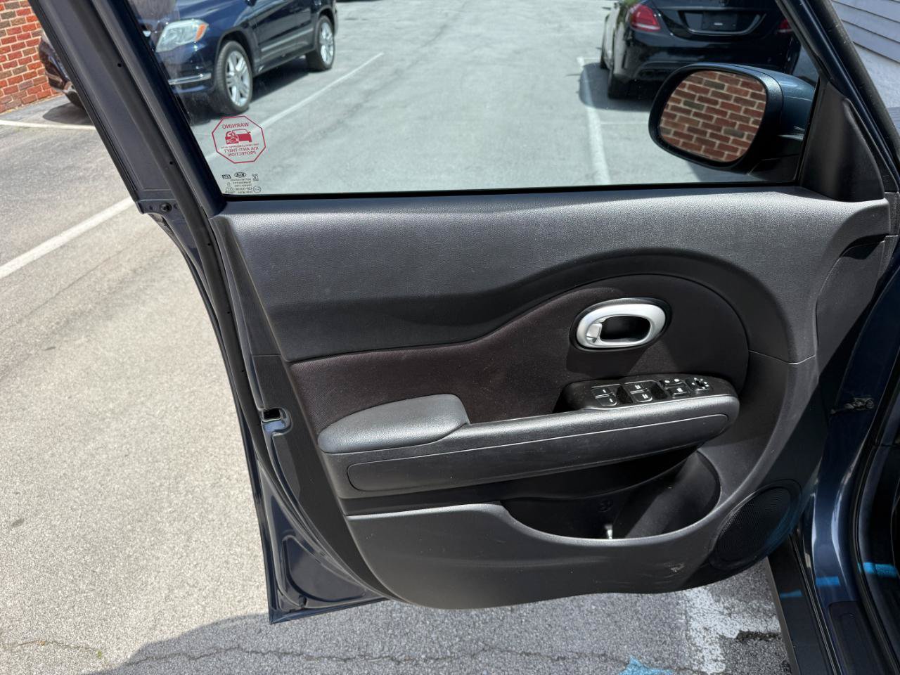 Used 2015 Kia Soul + FWD image 13