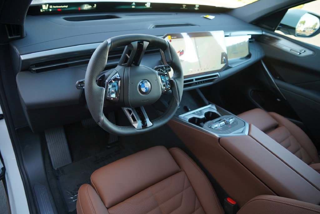 New 2027 BMW X5 xDrive50e w/ Luxury Front Seating Package AWD/4WD image 17