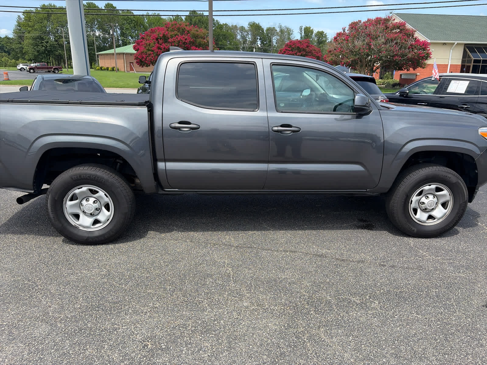 Used 2023 Toyota Tacoma SR AWD/4WD image 12