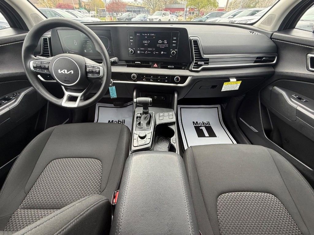Used 2023 Kia Sportage LX AWD/4WD image 14