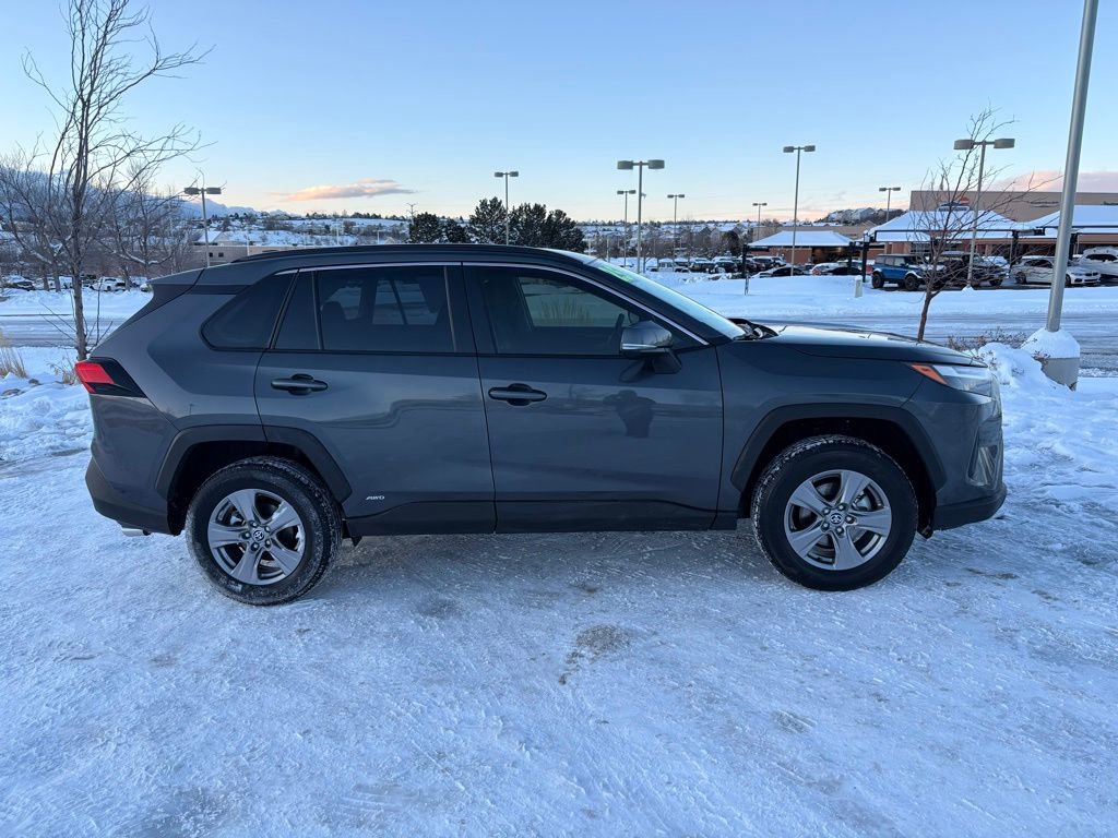 Used 2025 Toyota RAV4 XLE image 9