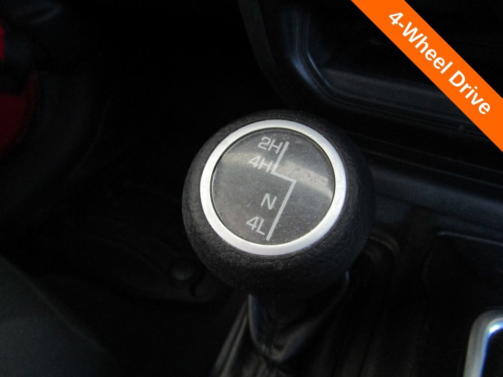 Used 2022 Jeep Wrangler Unlimited Sport AWD/4WD image 9