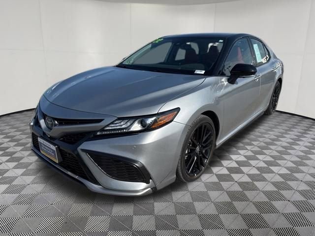 Used 2022 Toyota Camry XSE w/ Navigation Upgrade Package image 12
