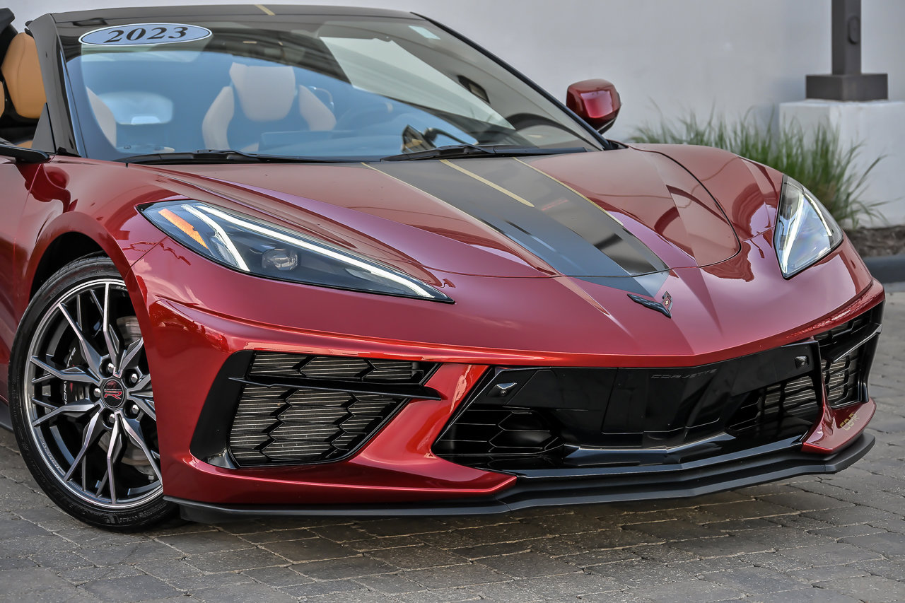 Used 2023 Chevrolet Corvette Stingray Premium Conv w/ Z51 Performance Package RWD image 2