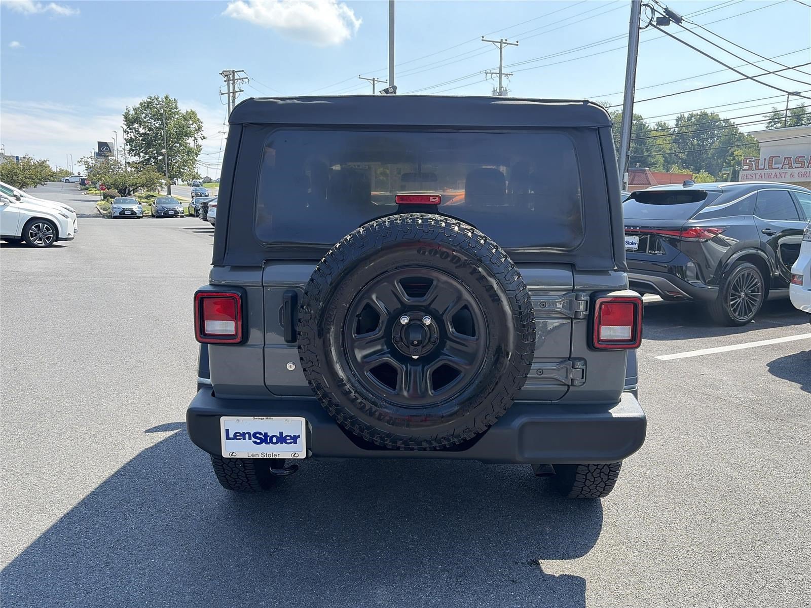 Used 2018 Jeep Wrangler Sport AWD/4WD image 4