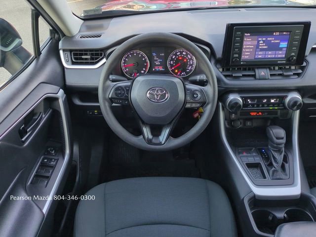 Used 2021 Toyota RAV4 LE image 17