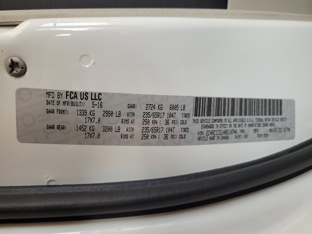 Used 2017 Chrysler Pacifica LX FWD image 33
