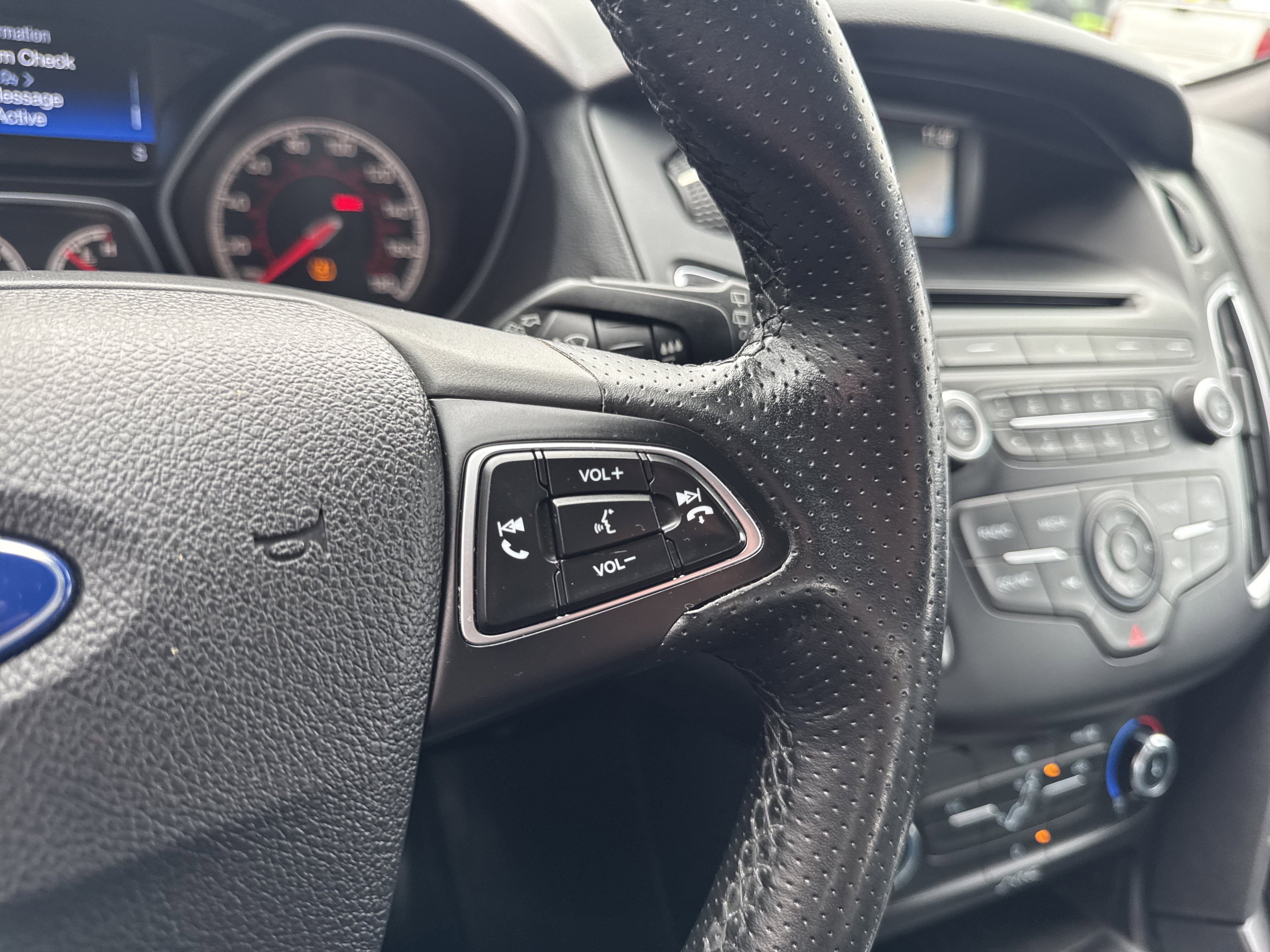 Used 2015 Ford Focus ST image 19