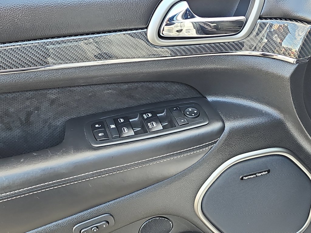 Used 2017 Jeep Grand Cherokee SRT AWD/4WD image 23