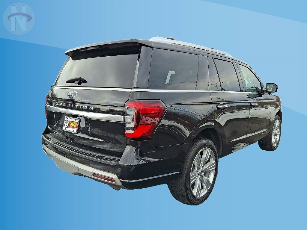 Used 2023 Ford Expedition Platinum image 4