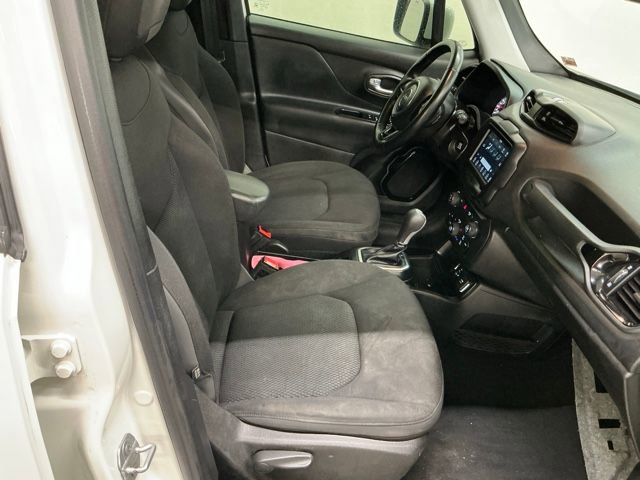 Used 2018 Jeep Renegade Altitude FWD image 18