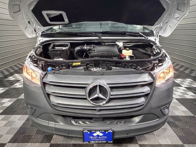Used 2022 Mercedes-Benz Sprinter 2500 image 35