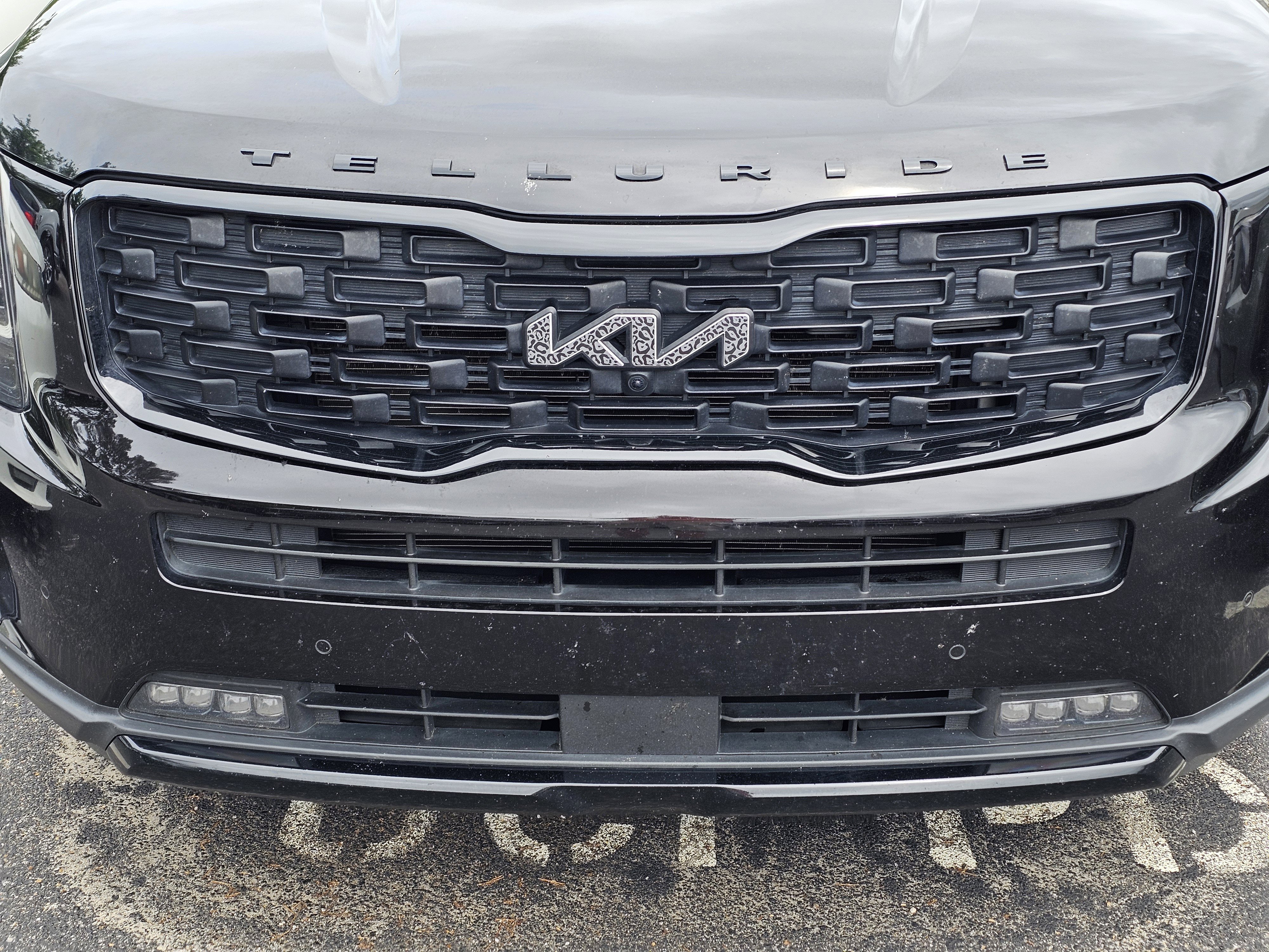 Used 2022 Kia Telluride SX w/ Nightfall Edition Package AWD/4WD image 3