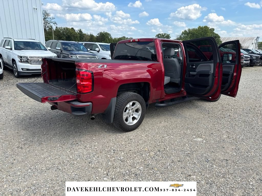 Used 2018 Chevrolet Silverado 1500 LT w/ All Star Edition AWD/4WD image 32