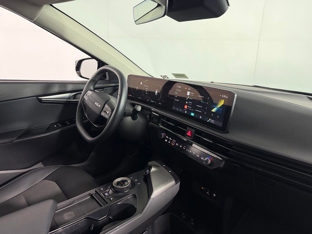 Used 2025 Kia EV6 Light RWD image 30