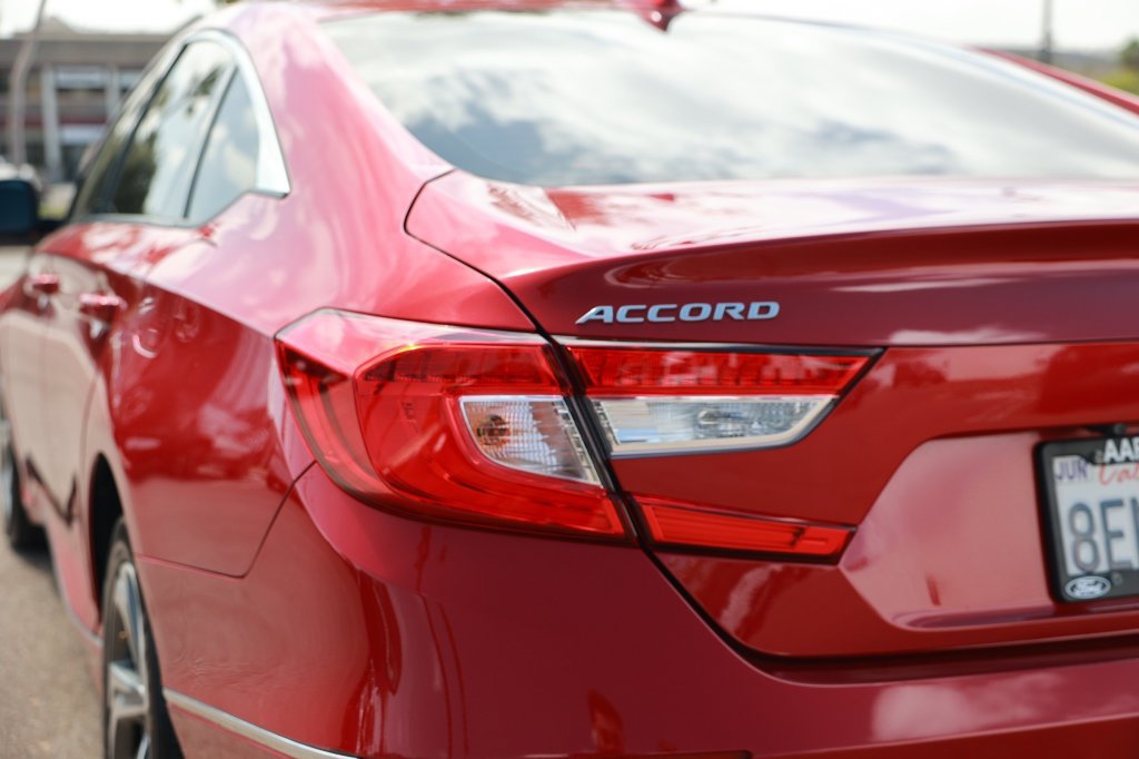 Used 2018 Honda Accord EX-L image 16