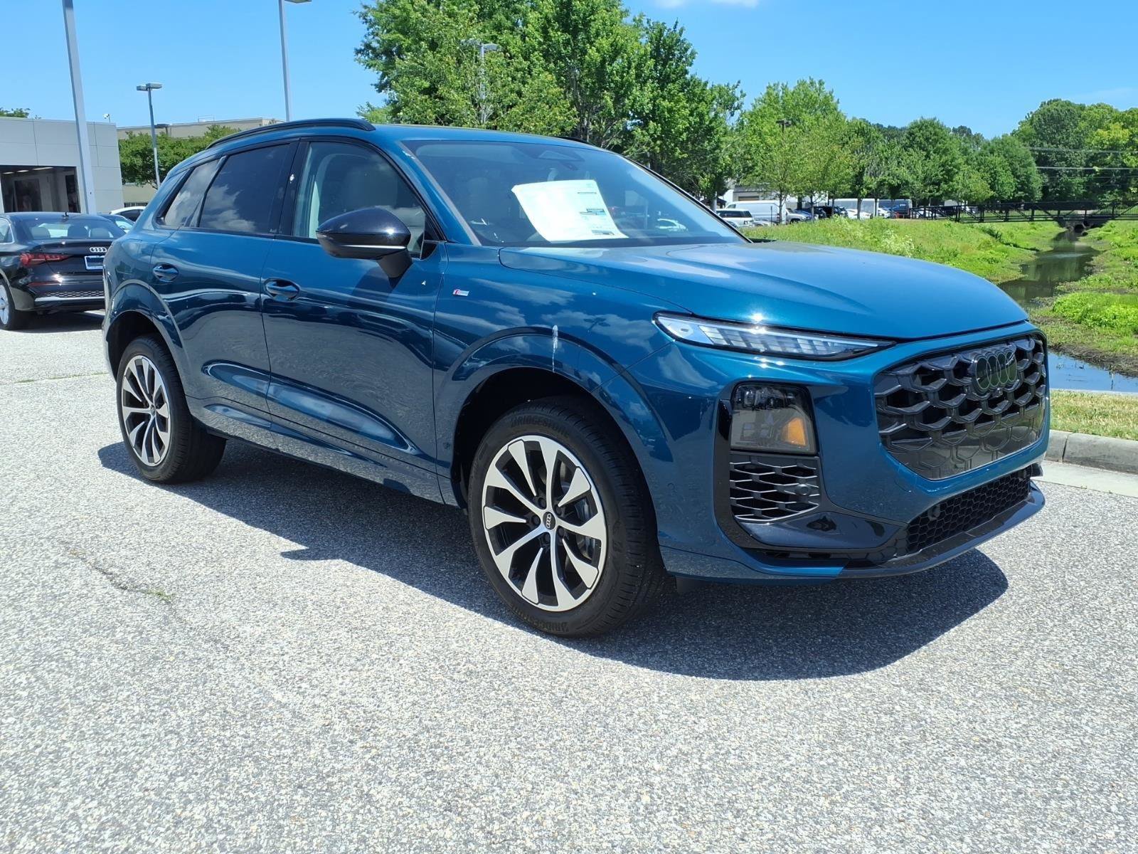 New 2026 Audi Q3 quattro 2.0T AWD/4WD image 3