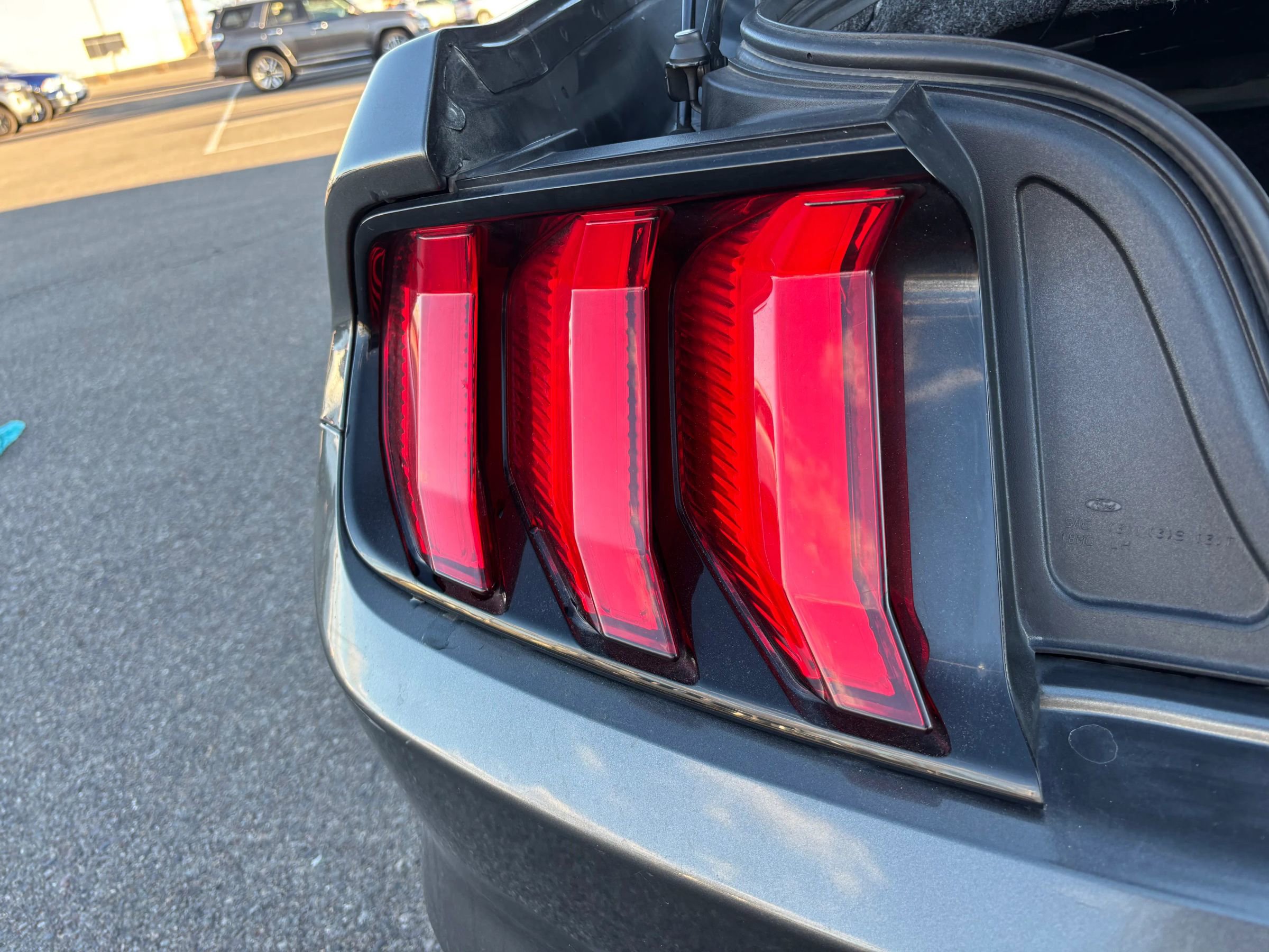 Used 2020 Ford Mustang Premium image 30