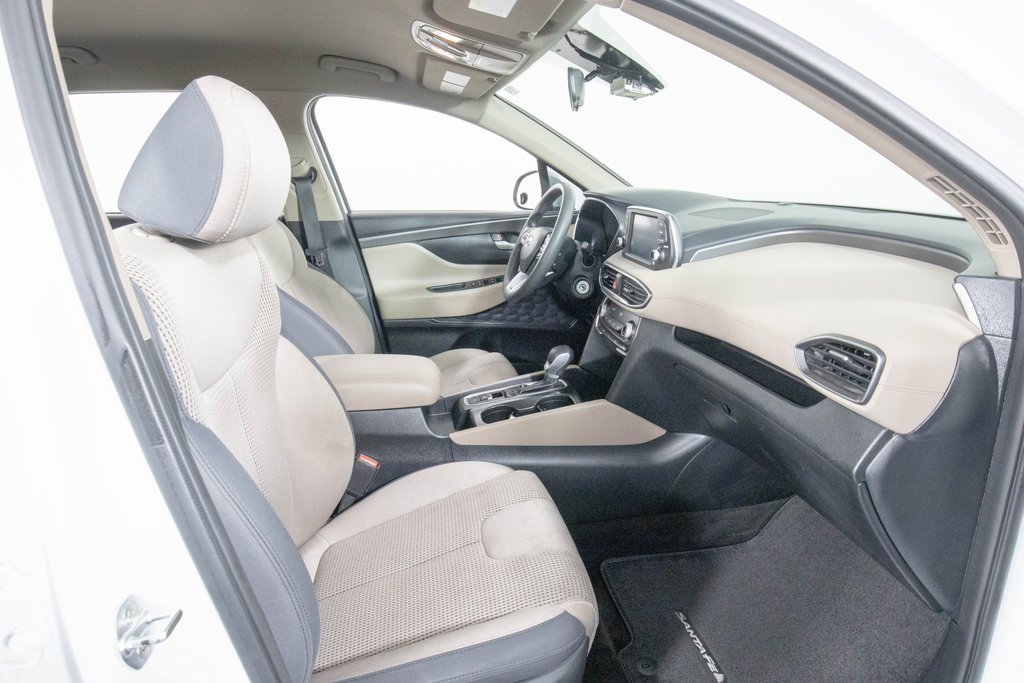 Used 2020 Hyundai Santa Fe SE image 20