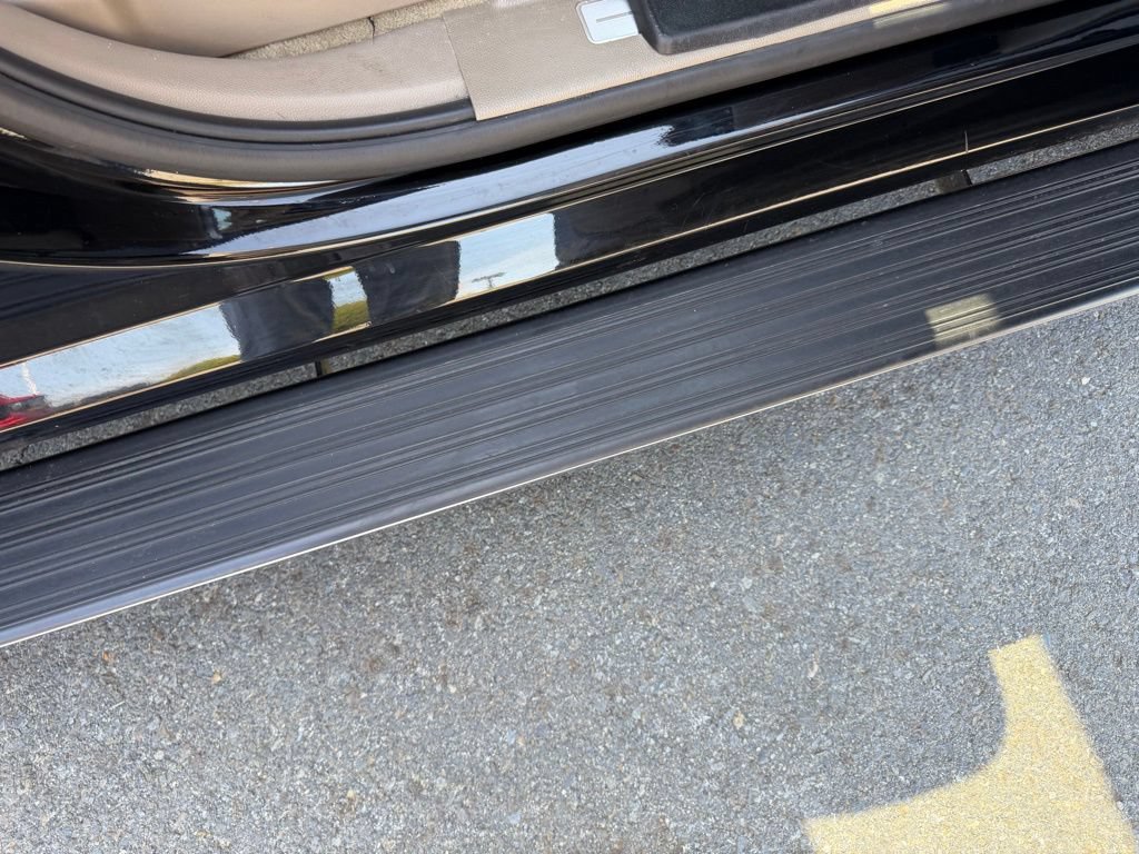 Used 2019 Chevrolet Suburban Premier AWD/4WD image 31
