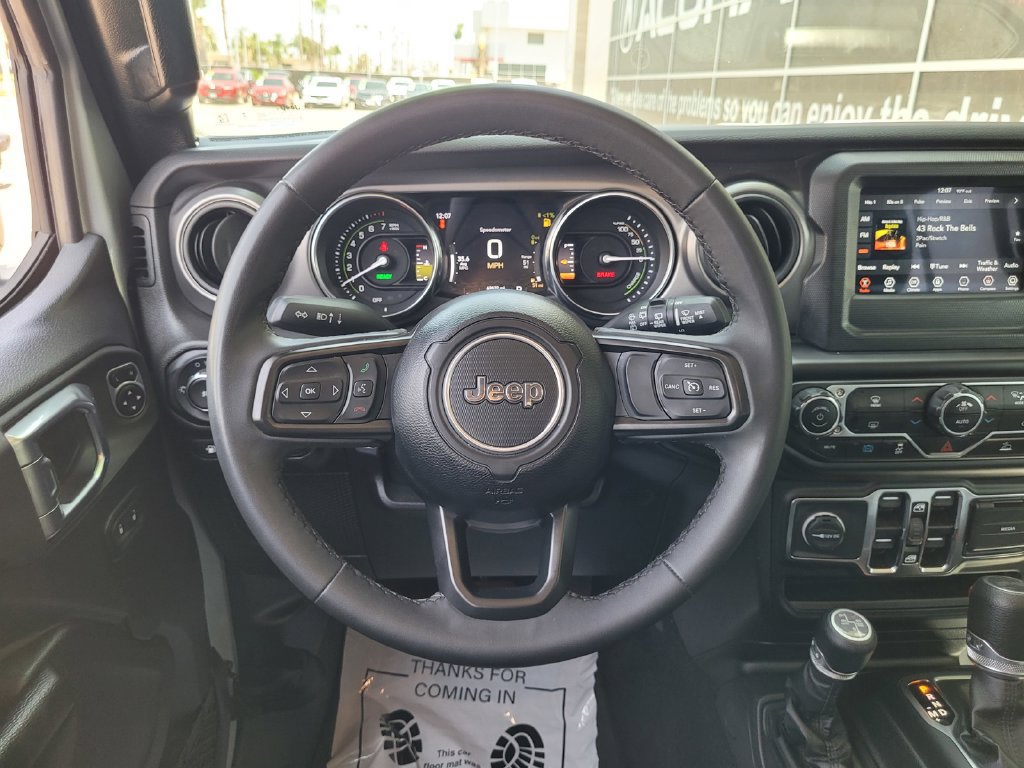 Used 2023 Jeep Wrangler Unlimited AWD/4WD image 19