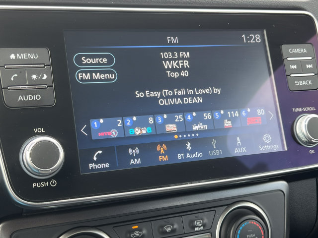 Used 2025 Nissan Leaf S FWD image 18