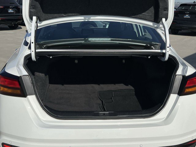 Used 2025 Nissan Altima 2.5 SV image 25