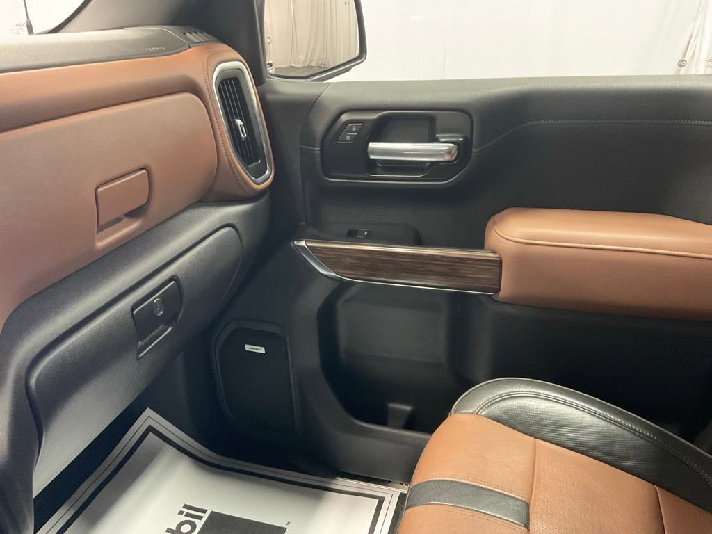 Used 2021 Chevrolet Silverado 1500 High Country image 24