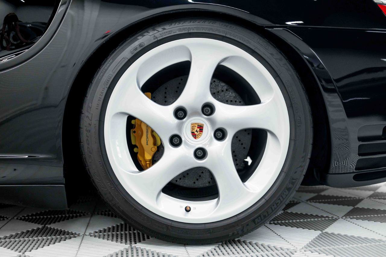 Used 2002 Porsche 911 GT2 RWD image 39