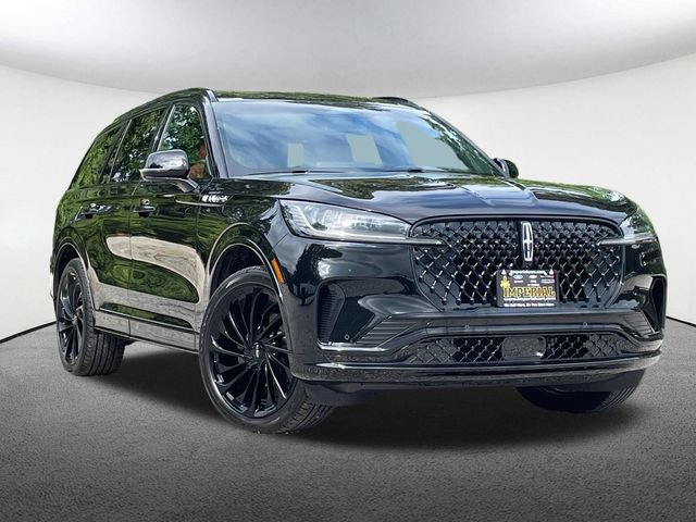 Used 2025 Lincoln Aviator Reserve w/ Jet Appearance Package AWD/4WD image 2