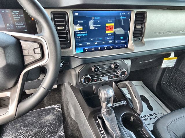 Used 2024 Ford Bronco Outer Banks image 24