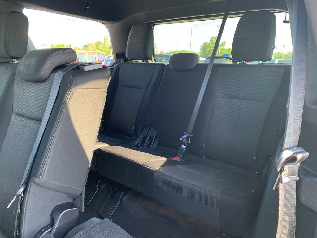 Used 2021 Ford Expedition XLT w/ Black Accent Package AWD/4WD image 19