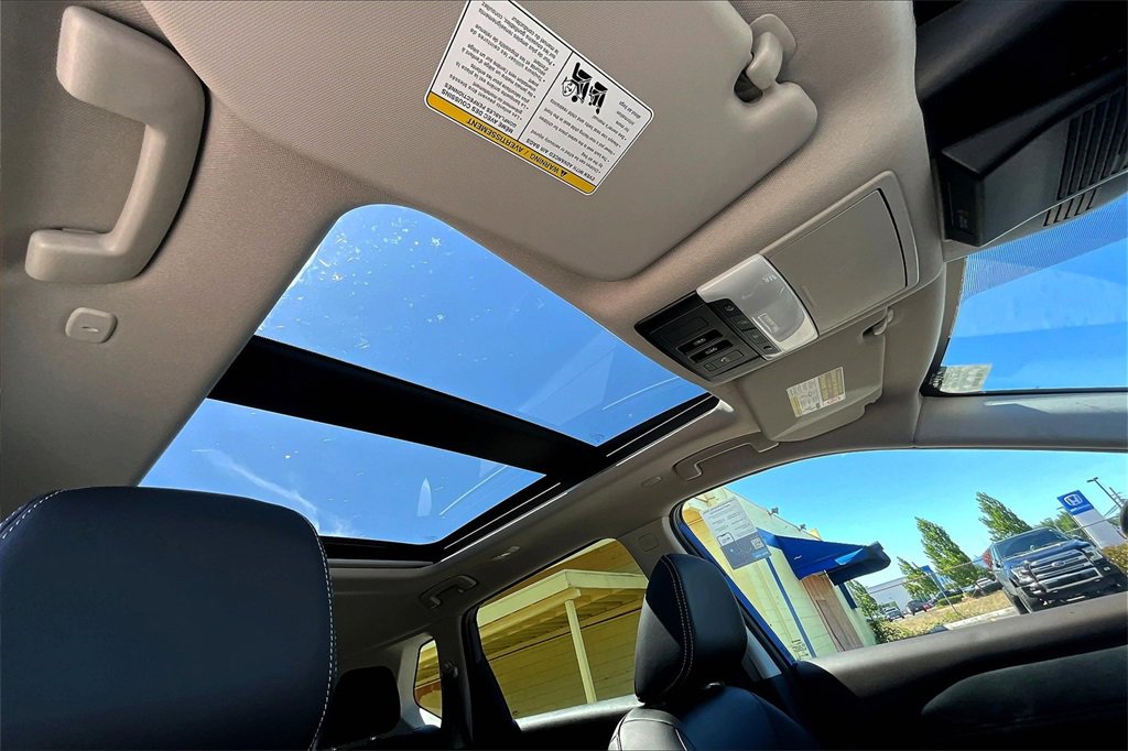 Used 2023 Nissan Rogue SL image 14