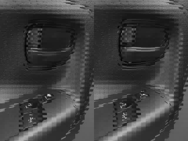 Used 2017 Nissan NV200 S image 17