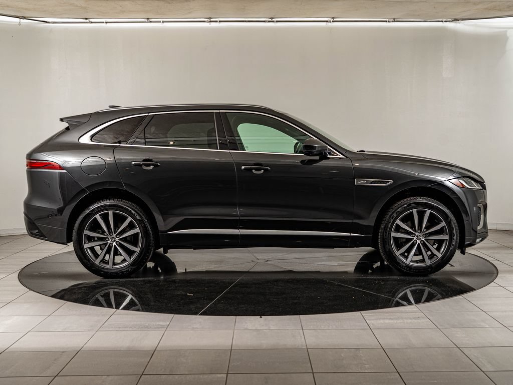 Certified 2025 Jaguar F-PACE R-Dynamic S AWD/4WD image 4