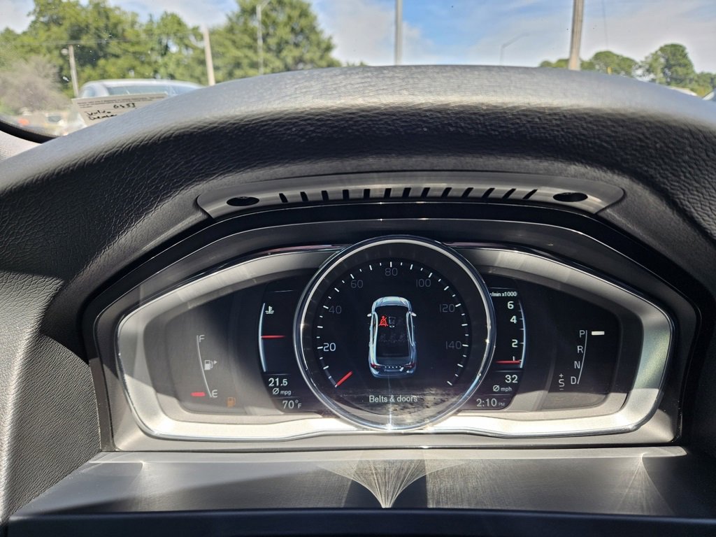 Used 2016 Volvo S60 T5 Premier image 12