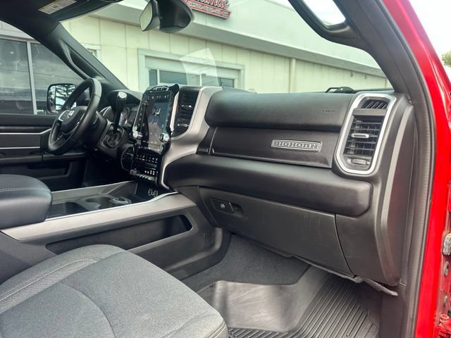 Used 2022 RAM 2500 Big Horn w/ Level C Equiment Group AWD/4WD image 17
