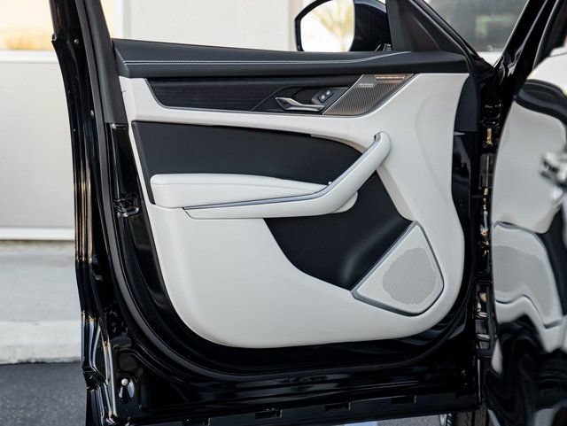 New 2026 Jaguar F-PACE R-Dynamic S AWD/4WD image 12