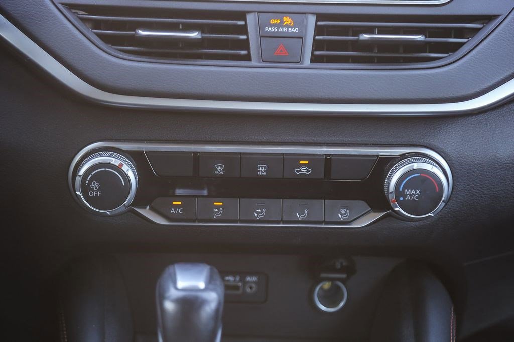 Used 2022 Nissan Altima 2.5 SR image 12