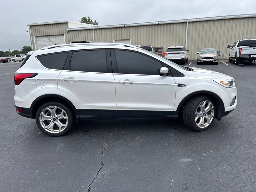 Used 2019 Ford Escape Titanium FWD image 9