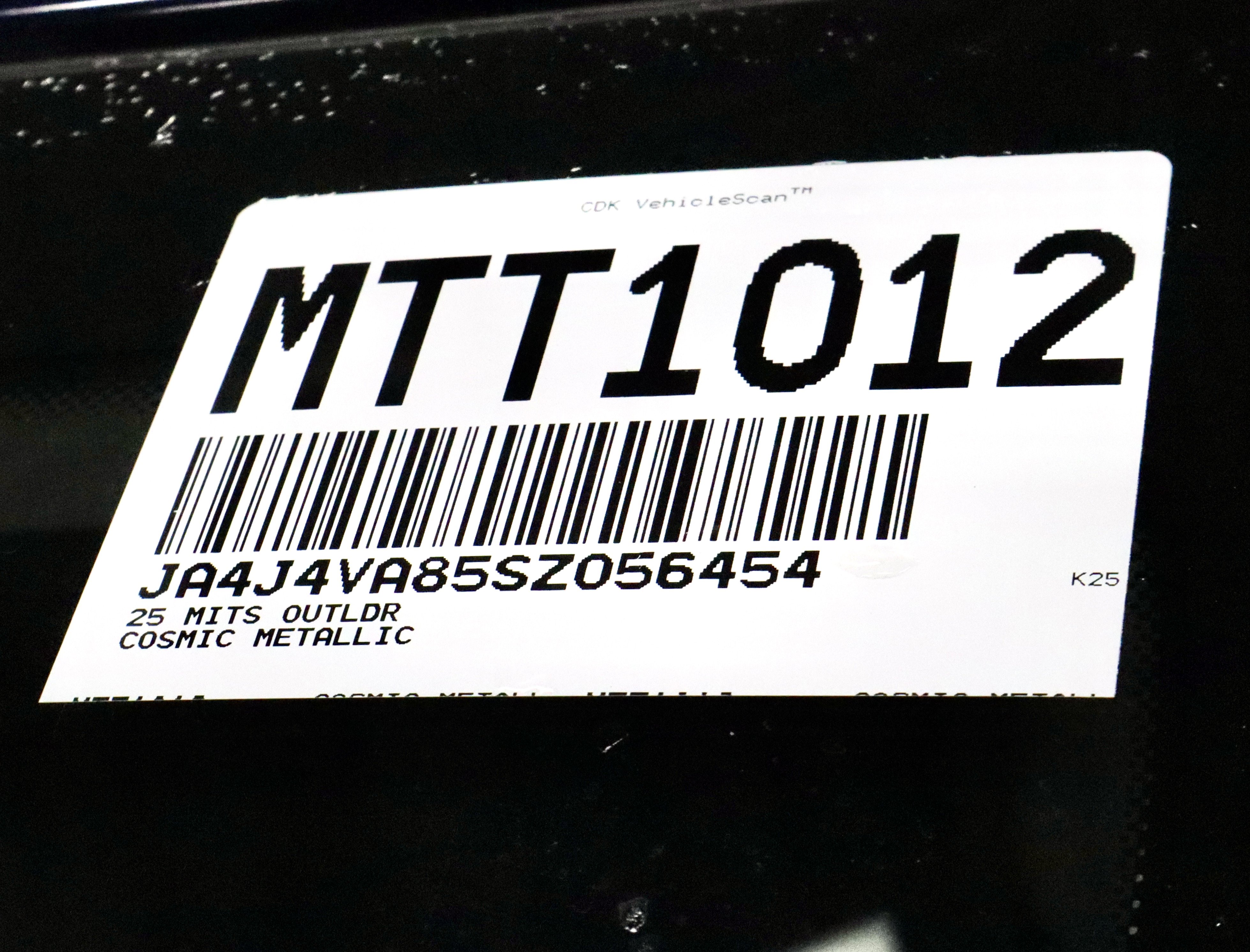 New 2025 Mitsubishi Outlander SE image 35