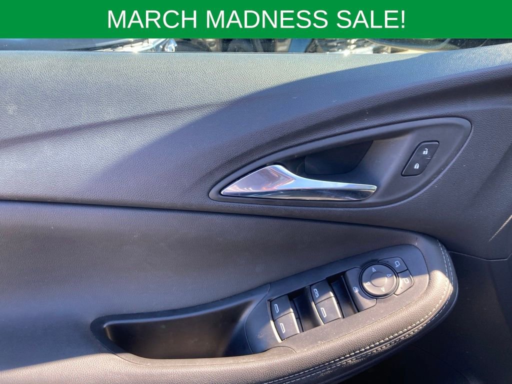 Used 2023 Buick Encore GX Preferred w/ Cold Weather Comfort Package image 19