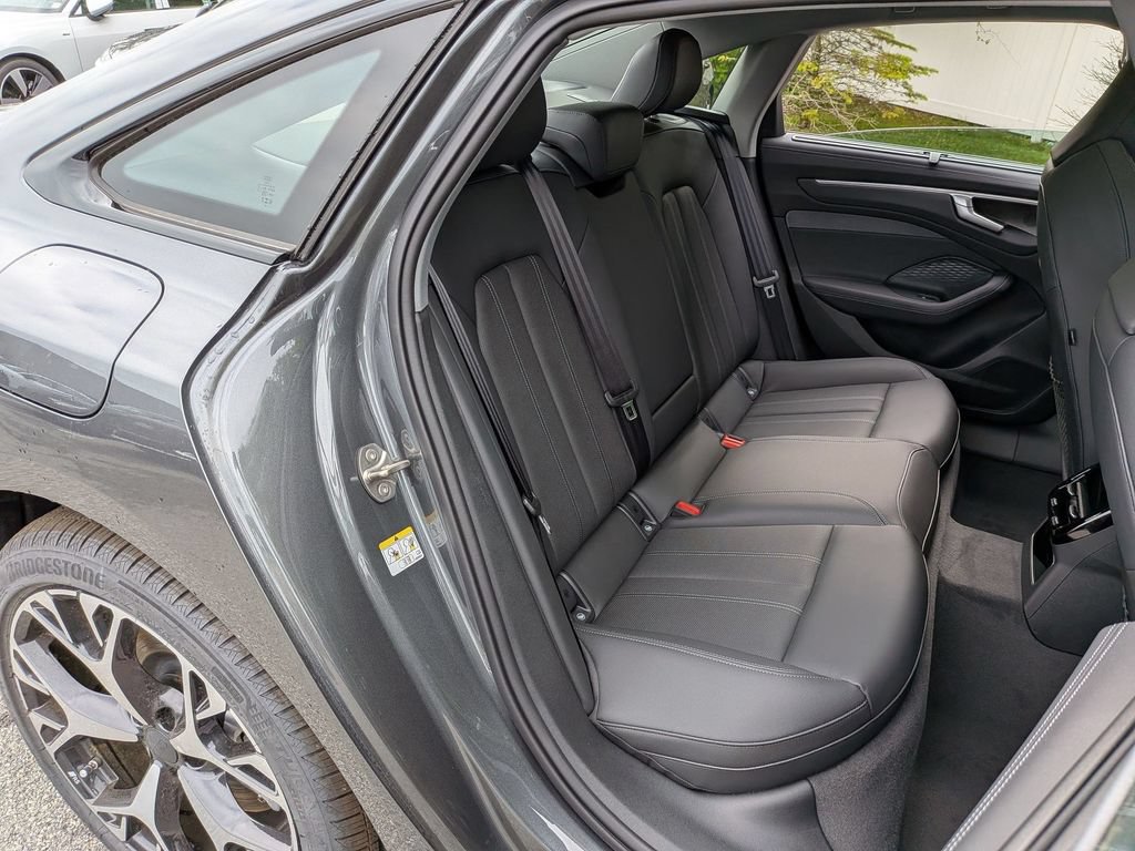 New 2026 Audi A6 Premium Plus AWD/4WD image 22