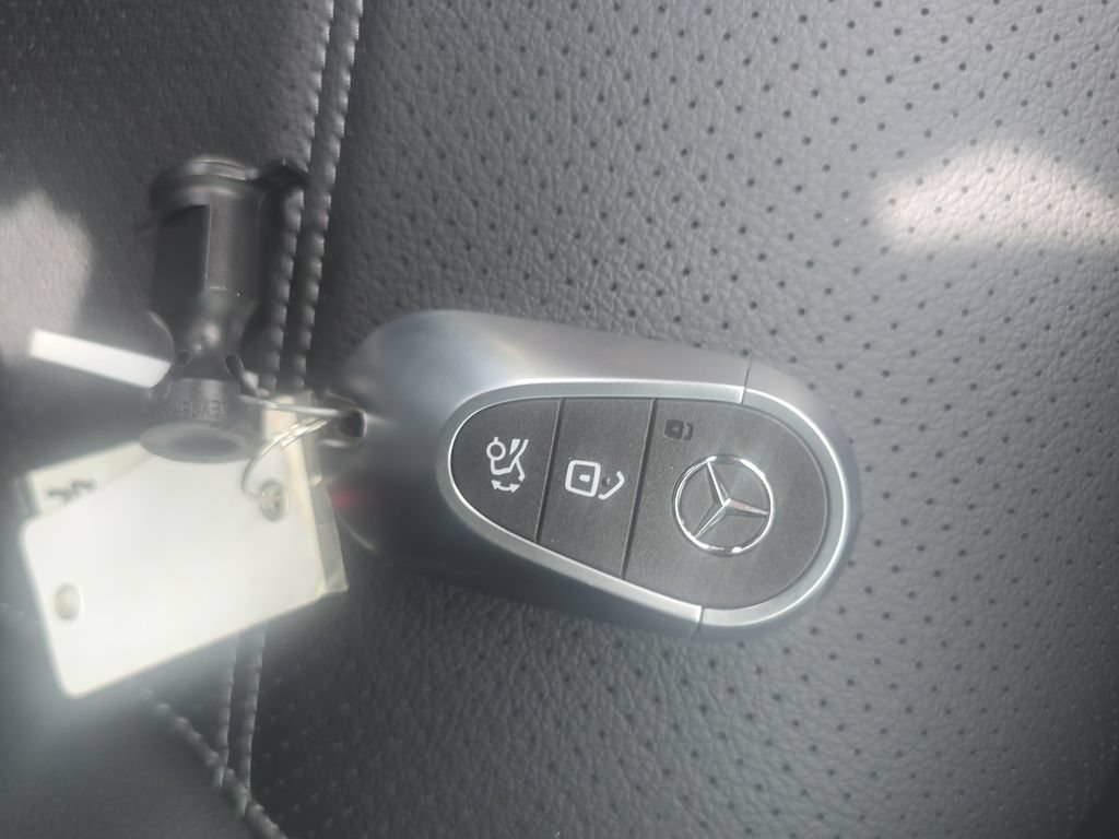 New 2026 Mercedes-Benz GLC 300 4MATIC image 27