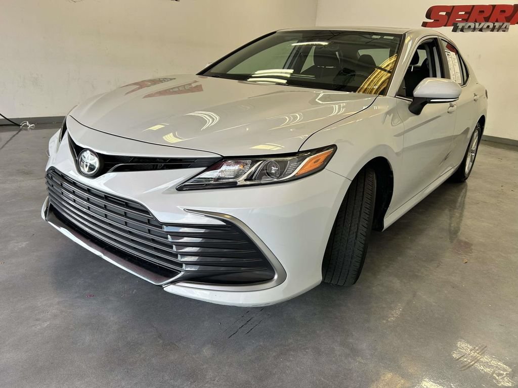 Used 2024 Toyota Camry LE w/ Convenience Package FWD image 7