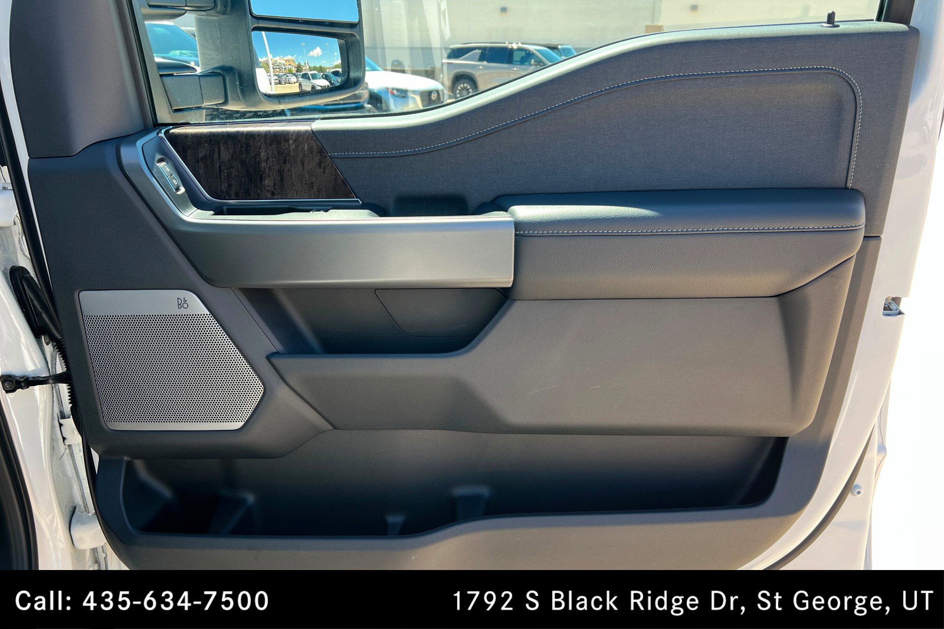 Used 2026 Ford F250 Lariat w/ FX4 Off-Road Package image 22