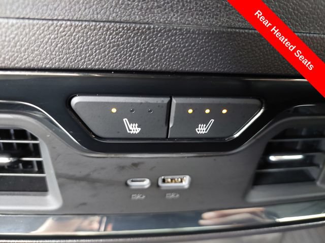 Used 2024 GMC Sierra 1500 AT4 w/ Technology Package AWD/4WD image 13