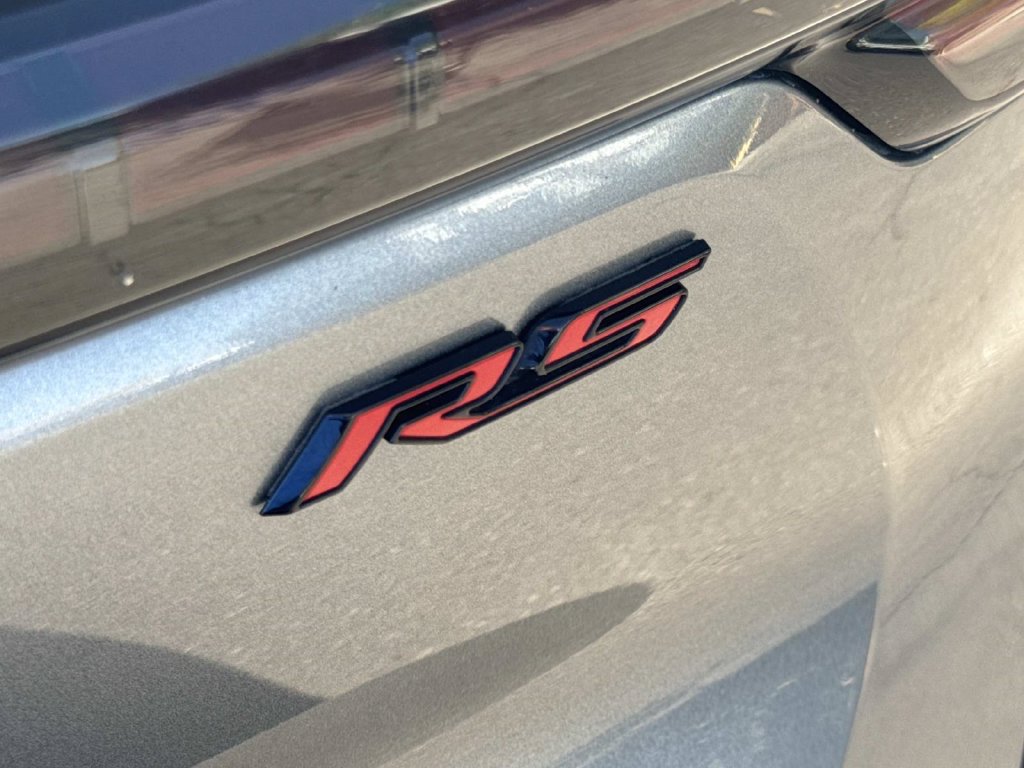 Used 2024 Chevrolet Equinox EV RS FWD image 8