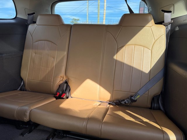 Used 2017 Buick Enclave Leather AWD/4WD image 20